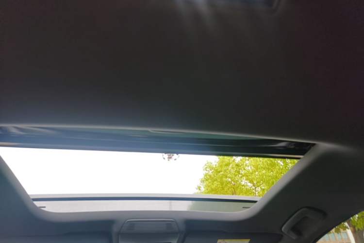 Used Volkswagen Golf 2023 Facelift 280TSI DSG R-Line Lite Headliner