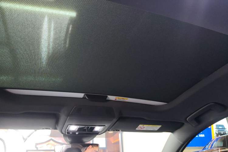 Used Volkswagen Golf 2023 Facelift 280TSI DSG R-Line Headliner
