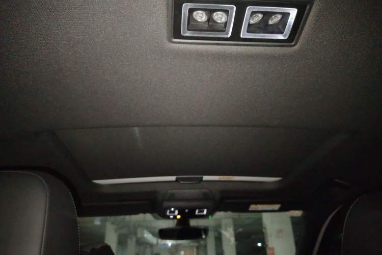 Used Volkswagen Golf 2023 280TSI DSG R-Line Lite Headliner