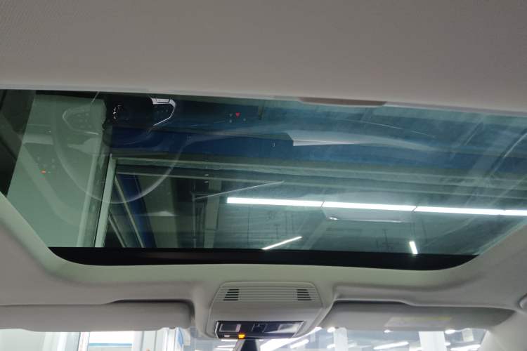 Used Volkswagen Golf 2023 200TSI DSG Pro Headliner