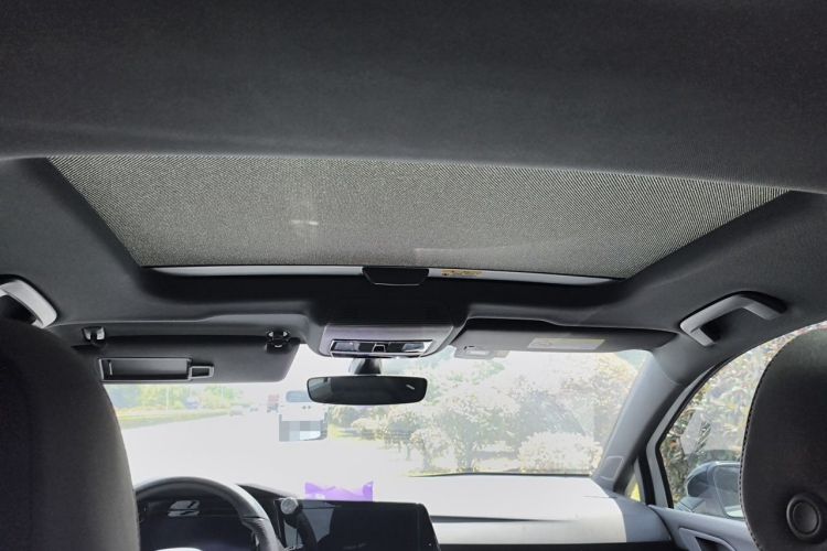 Used Volkswagen Golf 2023 Facelift 280TSI DSG R-Line Lite Headliner