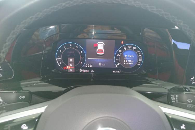 Used Volkswagen Golf 2023 Facelift 280TSI DSG R-Line Lite Instrument Cluster