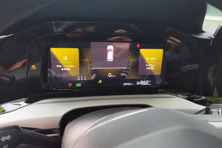 Used Volkswagen Golf 2023 Facelift 280TSI DSG Pro Instrument Cluster