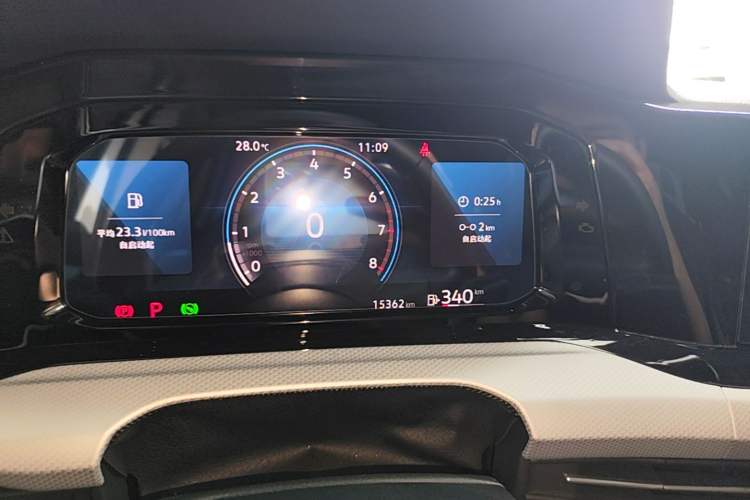 Used Volkswagen Golf 2023 Facelift 280TSI DSG Pro Instrument Cluster