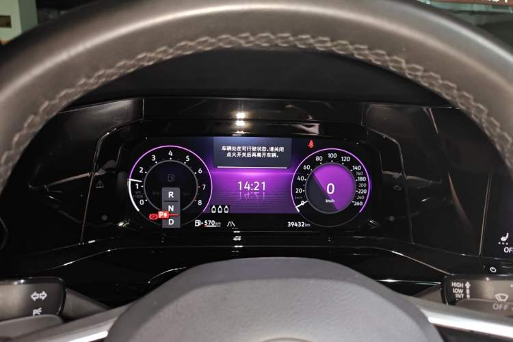 Used Volkswagen Golf 2023 Facelift 280TSI DSG R-Line Lite Instrument Cluster