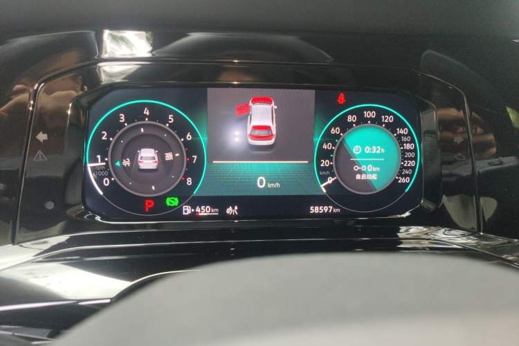 Used Volkswagen Golf 2023 Facelift 280TSI DSG R-Line Lite Instrument Cluster