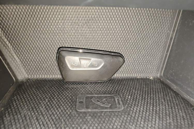 Used Volkswagen Golf 2023 280TSI DSG Pro Interior 1