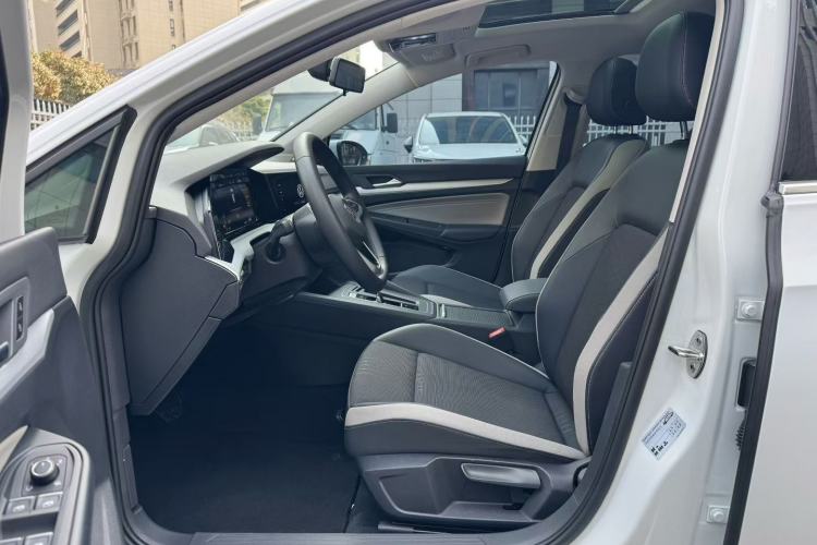 Used Volkswagen Golf 2023 280TSI DSG Pro Interior 1