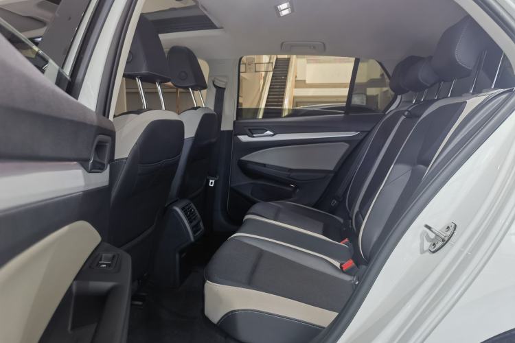 Used Volkswagen Golf 2023 280TSI DSG Pro Interior 1