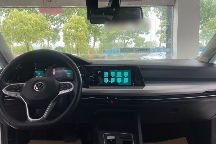 Used Volkswagen Golf 2023 Facelift 280TSI DSG Pro Interior 1