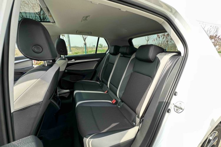 Used Volkswagen Golf 2023 280TSI DSG Pro Interior 10