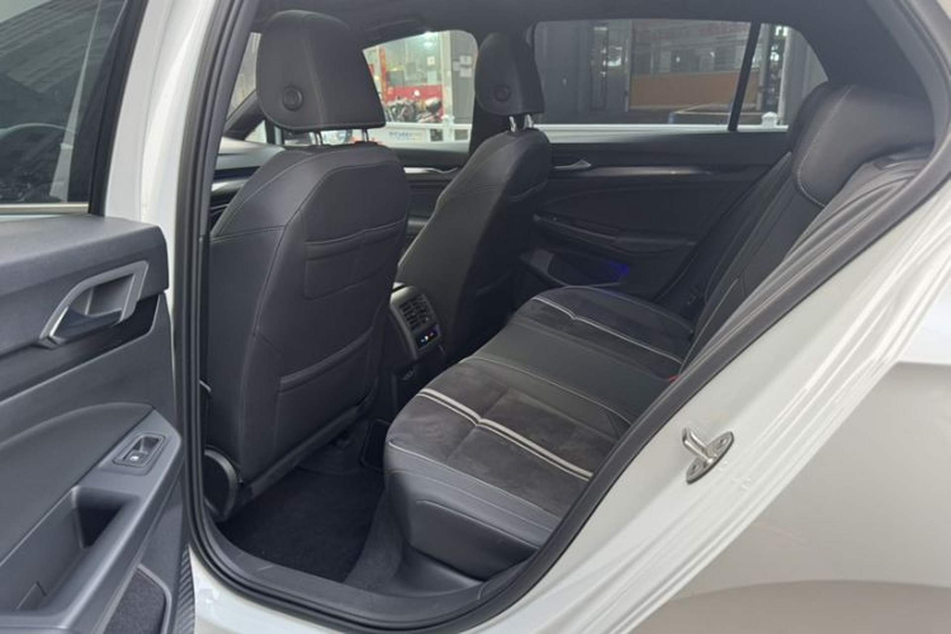 Used Volkswagen Golf 2023 Facelift 280TSI DSG R-Line Lite Interior 3