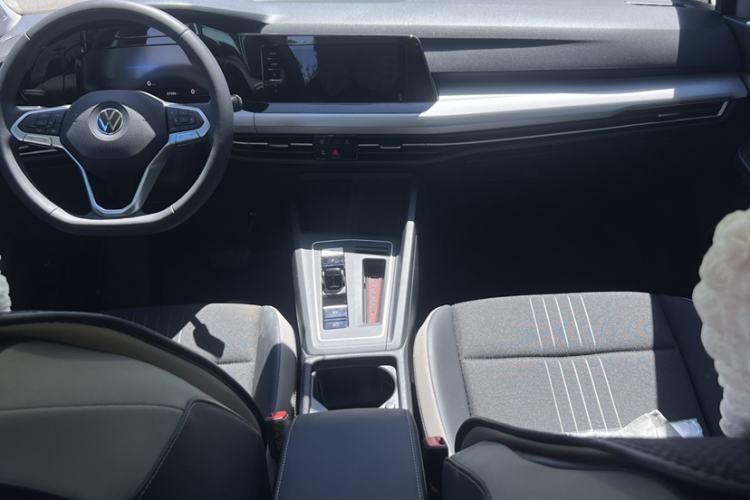 Used Volkswagen Golf 2023 280TSI DSG Pro Interior 3
