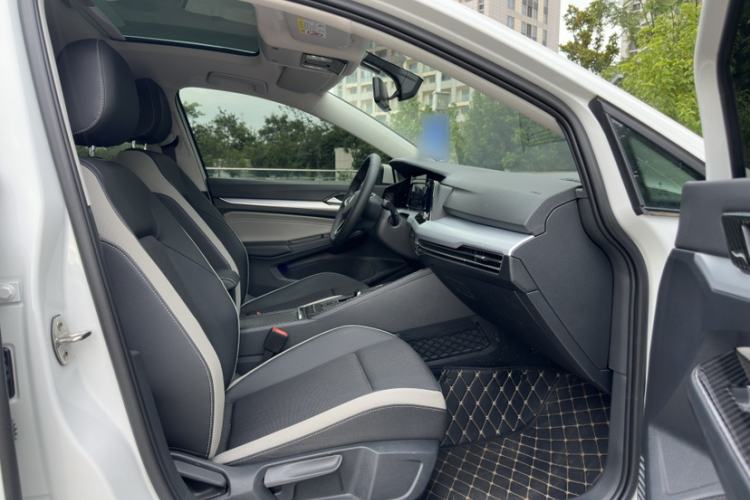 Used Volkswagen Golf 2023 Facelift 280TSI DSG Pro Interior 3