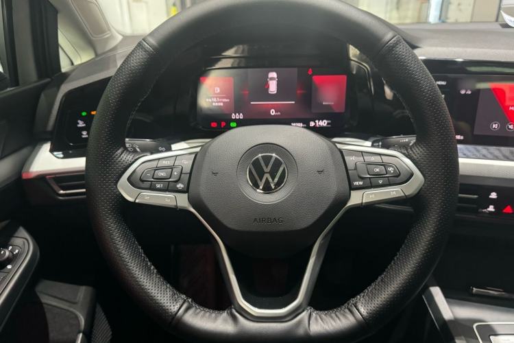 Used Volkswagen Golf 2023 Facelift 280TSI DSG Pro Interior 5