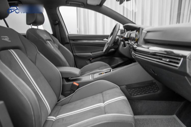 Used Volkswagen Golf 2023 Facelift 280TSI DSG R-Line Lite Interior 6