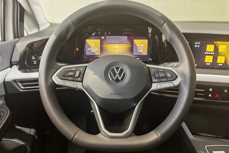 Used Volkswagen Golf 2023 280TSI DSG Pro Interior 7