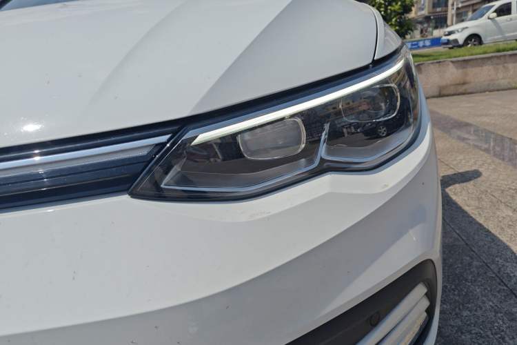 Used Volkswagen Golf 2023 Facelift 280TSI DSG Pro Left Front Headlight