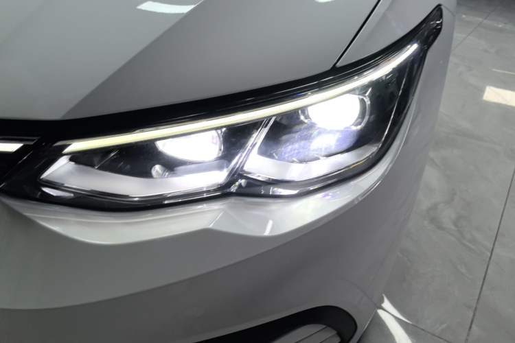 Used Volkswagen Golf 2023 280TSI DSG Pro Left Front Headlight