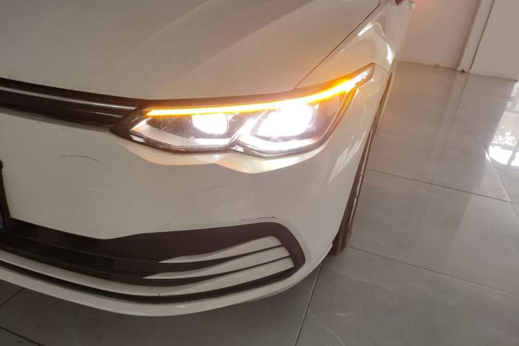 Used Volkswagen Golf 2023 200TSI DSG Left Front Headlight