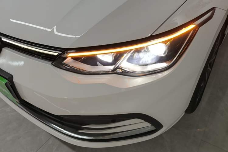 Used Volkswagen Golf 2023 200TSI DSG Pro Left Front Headlight