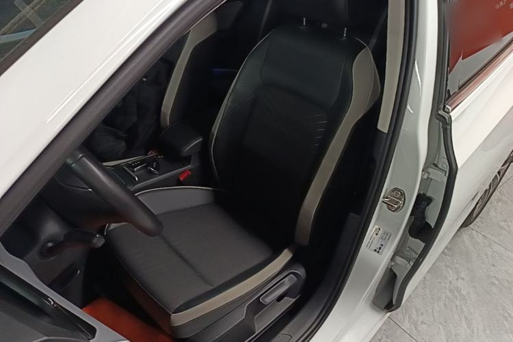 Used Volkswagen Golf 2023 Facelift 280TSI DSG Pro Left Front Seat