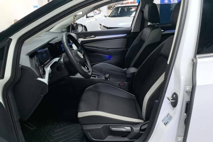 Used Volkswagen Golf 2023 280TSI DSG Pro Left Front Seat
