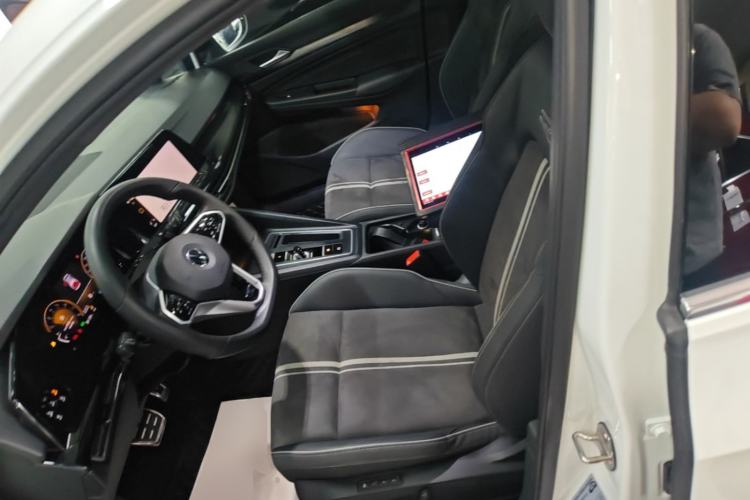 Used Volkswagen Golf 2023 Facelift 280TSI DSG R-Line Lite Left Front Seat