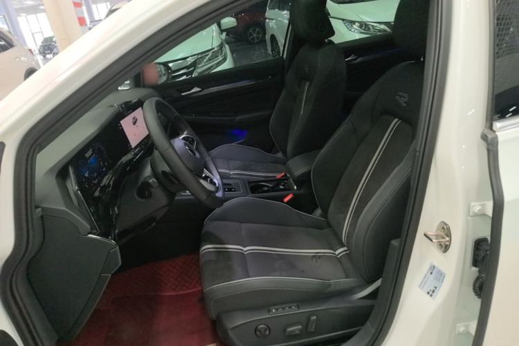 Used Volkswagen Golf 2023 Facelift 280TSI DSG R-Line Lite Left Front Seat