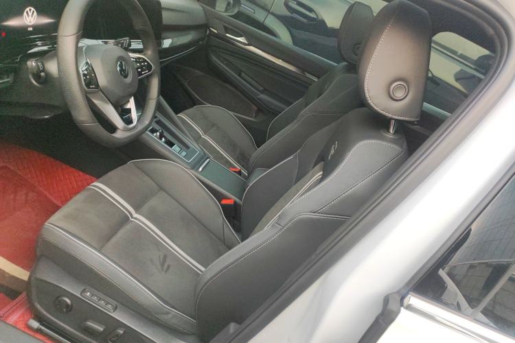 Used Volkswagen Golf 2023 Facelift 280TSI DSG R-Line Lite Left Front Seat