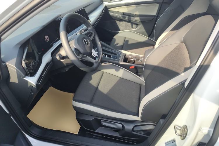 Used Volkswagen Golf 2023 Facelift 280TSI DSG Pro Left Front Seat