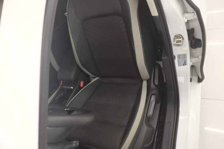 Used Volkswagen Golf 2023 Facelift 280TSI DSG Pro Left Front Seat