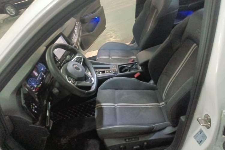 Used Volkswagen Golf 2023 280TSI DSG R-Line Lite Left Front Seat