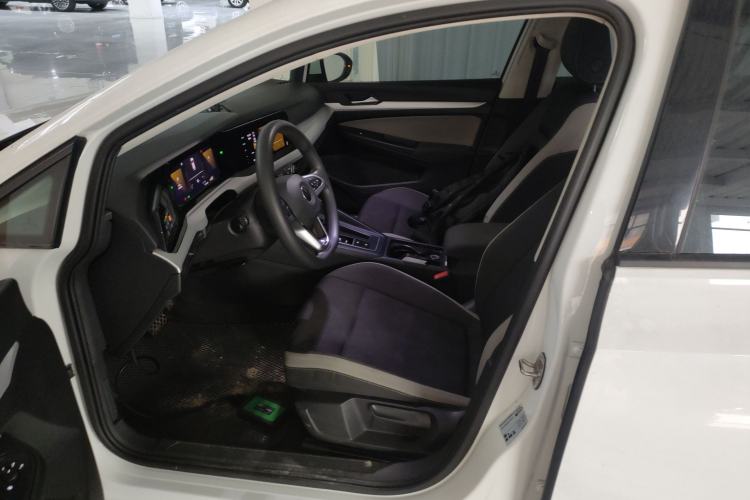 Used Volkswagen Golf 2023 200TSI DSG Left Front Seat