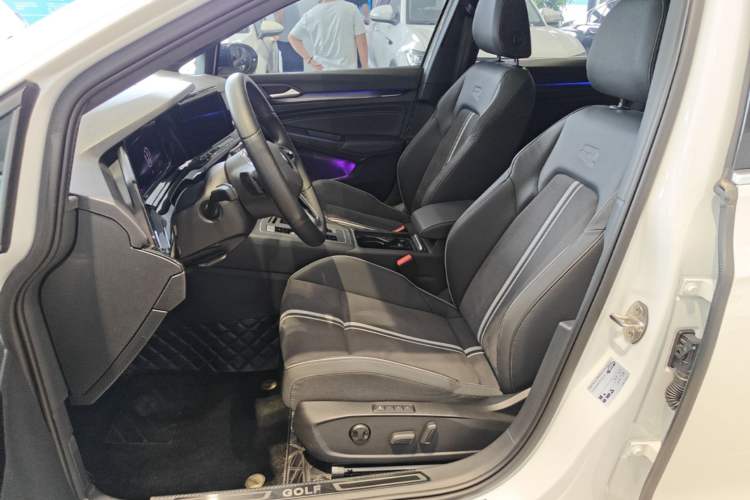 Used Volkswagen Golf 2023 Facelift 280TSI DSG R-Line Lite Left Front Seat