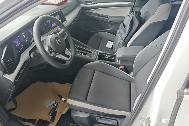Used Volkswagen Golf 2023 Facelift 280TSI DSG Pro Left Front Seat