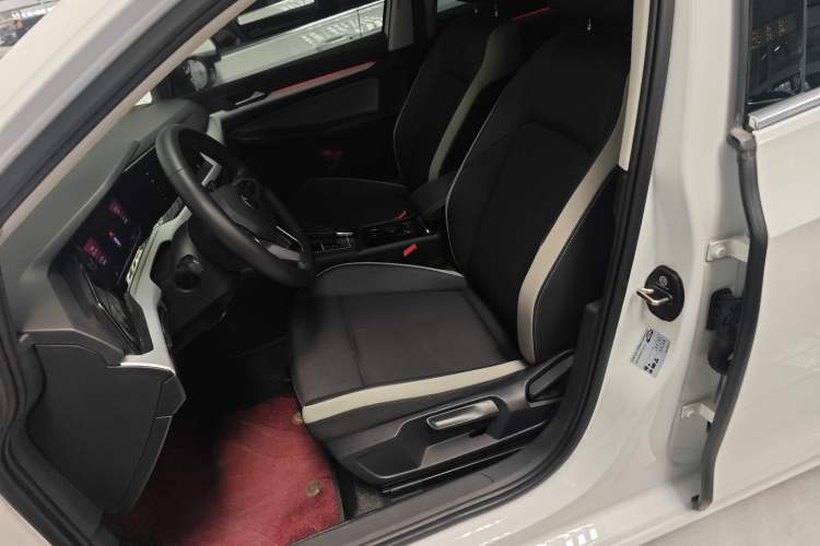 Used Volkswagen Golf 2023 Facelift 280TSI DSG Pro Left Front Seat