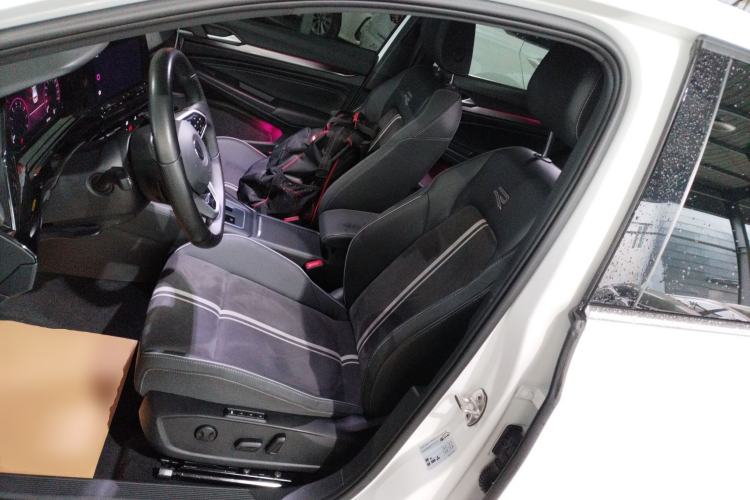 Used Volkswagen Golf 2023 Facelift 280TSI DSG R-Line Lite Left Front Seat
