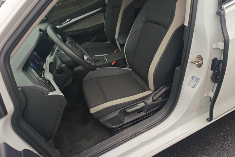 Used Volkswagen Golf 2023 Facelift 280TSI DSG Pro Left Front Seat
