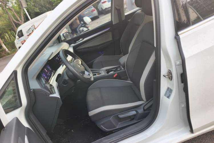 Used Volkswagen Golf 2023 Facelift 280TSI DSG Pro Left Front Seat