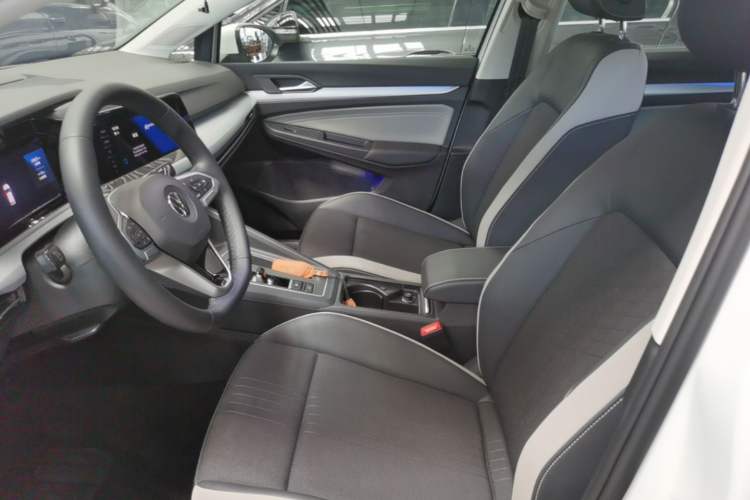 Used Volkswagen Golf 2023 Facelift 280TSI DSG Pro Left Front Seat