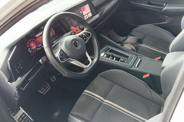 Used Volkswagen Golf 2023 280TSI DSG R-Line Lite Left Front Seat