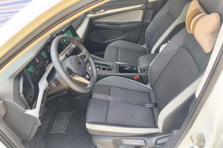 Used Volkswagen Golf 2023 Facelift 280TSI DSG Pro Left Front Seat