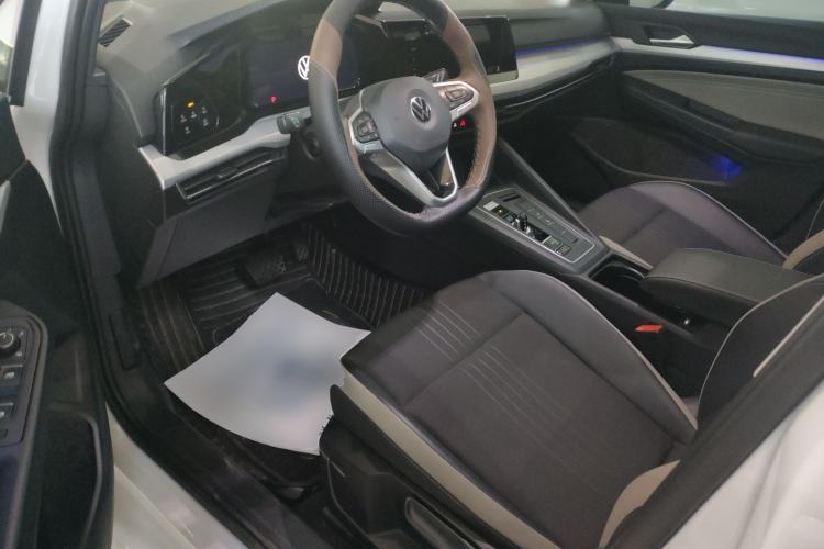 Used Volkswagen Golf 2023 Facelift 280TSI DSG Pro Left Front Seat
