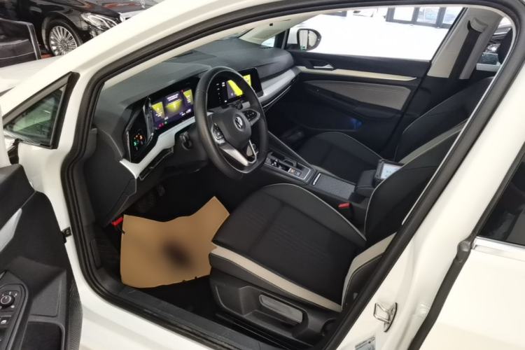 Used Volkswagen Golf 2023 Facelift 280TSI DSG Pro Left Front Seat