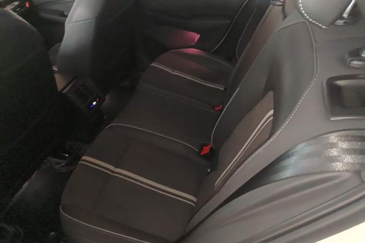 Used Volkswagen Golf 2023 Facelift 280TSI DSG R-Line Left Rear Seat