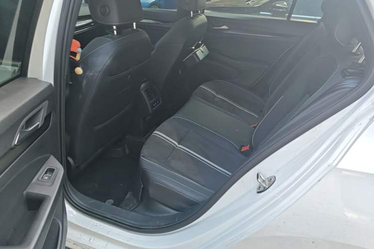 Used Volkswagen Golf 2023 Facelift 280TSI DSG R-Line Lite Left Rear Seat