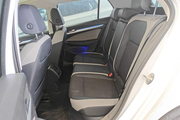 Used Volkswagen Golf 2023 Facelift 280TSI DSG Pro Left Rear Seat