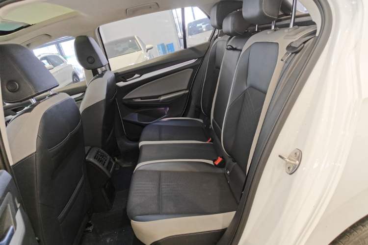 Used Volkswagen Golf 2023 Facelift 280TSI DSG Pro Left Rear Seat