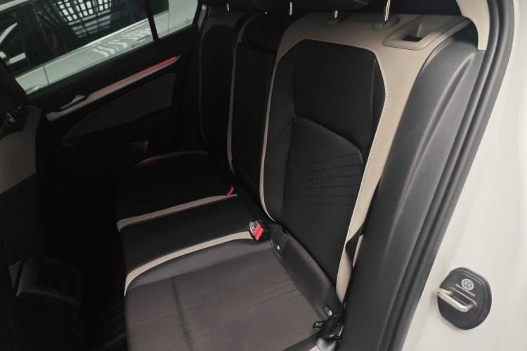 Used Volkswagen Golf 2023 Facelift 280TSI DSG Pro Left Rear Seat